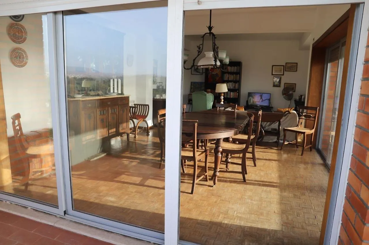 Coimbra Heights Apartment 0*,
